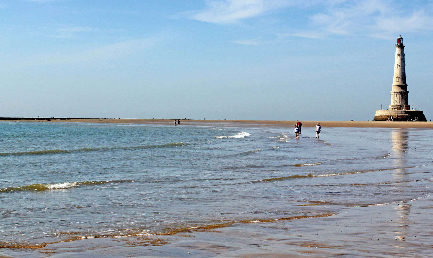 Phare de Cordouan, Croisi�re Phare de Cordouan, Visite Phare de Cordouan, Promenades en mer, Croisi�res Royan, Estuaire de la Gironde, Talmont, Meschers, Catamaran Voile, Croisi�re Voile, Croisi�re d�ner.