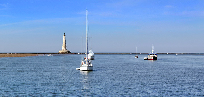 Croisi�re Phare de Cordouan, Visite Phare de Cordouan, Promenades en mer, Croisi�res Royan, Estuaire de la Gironde, Talmont, Meschers, Catamaran Voile, Croisi�re Voile, Croisi�re d�ner.